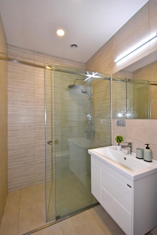 Home4You City Center Apartments Erevan Exterior foto