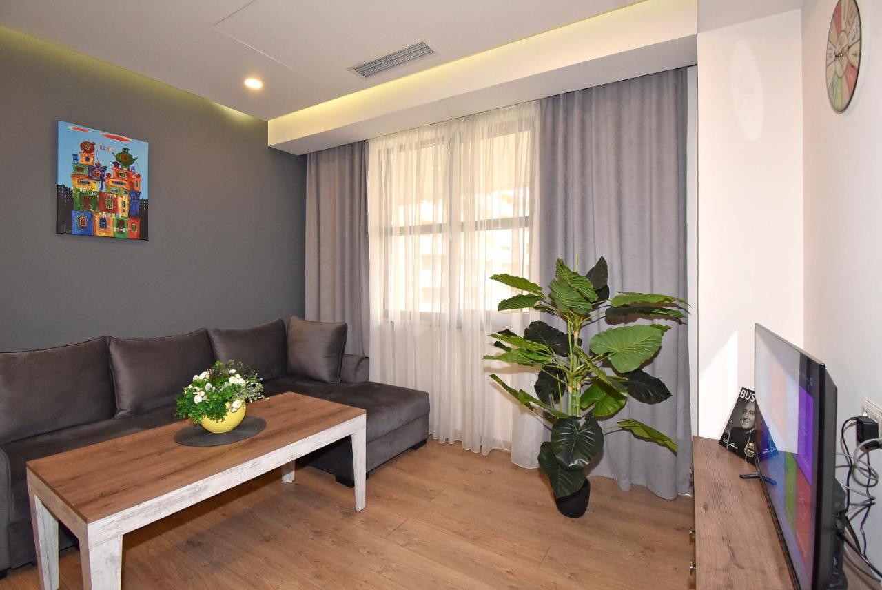 Home4You City Center Apartments Erevan Exterior foto